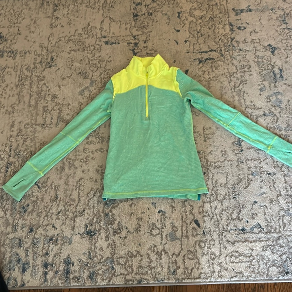Ivivva / Lululemon long sleeve zip up
